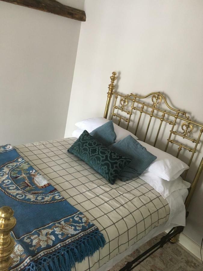 The Carriage House Flat - Downtown Paris Canada エクステリア 写真